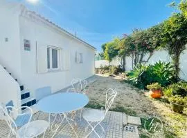 CasaÂncora - Sea View Rooftop - 1km Beach - Garden
