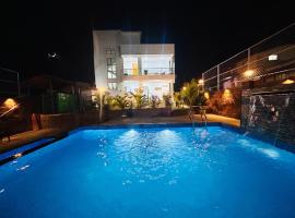 Sea & Mountain View Resort, hotel v destinaci Kashid