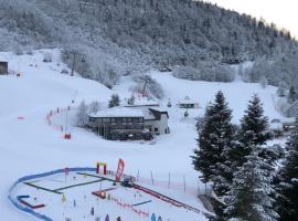 Le Skidoux 2*, au pied des pistes, vue montagne, hotel em Gourette