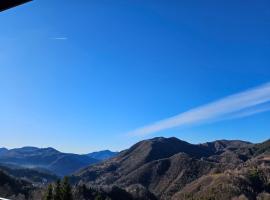 La Casa Del Lupo - Rooms & Apartments, hotel v mestu Serina