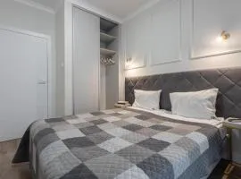 Close-Urban Chic - Luxury Warsaw Stays -10 People- Mennica Residence