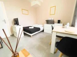 Studio TK4 - Centre-Ville Meaux - Proche Disneyland