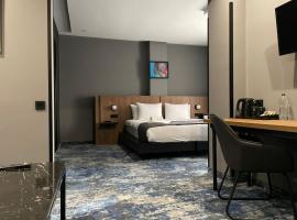 Hotel Splendid Tbilisi, hotel com piscinas em Tbilisi