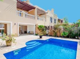 Luxurious Vacation Villa with Private Pool