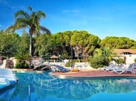 Camping International, hotel v destinaci Calvi