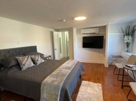 In Town Studio like Apartment: Wolfville şehrinde bir kendin pişir kendin ye tesisi