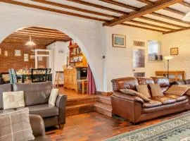 HOXNE HOUSE WEYBOURNE,N Coast sleeps 14 5 bedroom j72