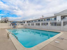 Motel 6-San Jose, CA - Convention Center, khách sạn gần Reid-Hillview of Santa Clara County - RHV, San Jose