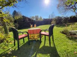 Große Wohnung mit Garten, Bergblick und Fahrräder