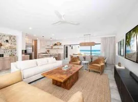 Halcyon Point - Brand New Beach House with Pool, Hot Tub, and Tanning Terrace