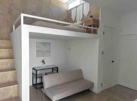 Tiny Home Tranquil Central Location, hotel u gradu Rosarito
