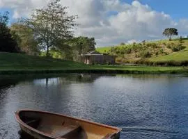 Off Grid Country Cabins 1 Double Bed in Each Cabin
