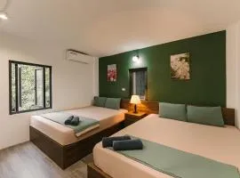 Villaxe Toycan, 50m to Hoan Kiem lake - by Antique