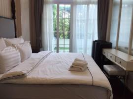 Grand Florida Jomtien Pool Access, hotel v destinaci Sattahip