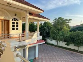 Lotus Blanc Homestay Villa