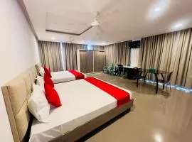 Taj Mahaal Guest
