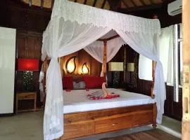 Amed Homestay