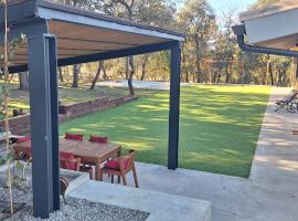Casa Natura Montseny, cabin in El Brull