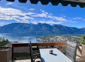 Ferienwohnung C13, hotel v destinaci Orselina