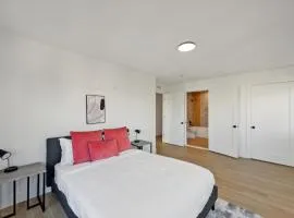 Market View Residence 604 I 2 Bedroom 2 Bathroom