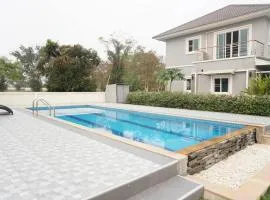 Central Villa