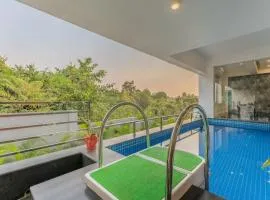 Lavish Apartments With Swimming Pool