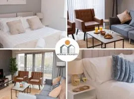 FREE PARKING High End City Centre Sleeps 5