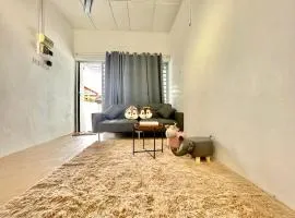 Cozy10perwira#6pax#Netflix#neariconcity&iconicpoint