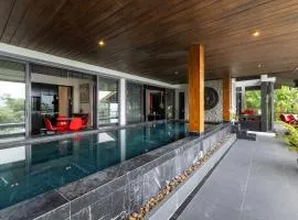 Villa Yin-Noi, Private Oceanfront Villa, Kamala Beach