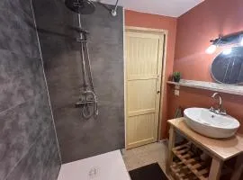 Ty Nevé