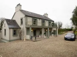 Private Country Residence Made 4 Luxury Gathering