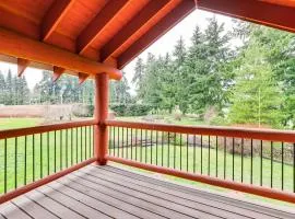 11 Mi to Olympic NP: Port Angeles Retreat w/ Deck