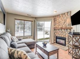 Garden City Condo with Pool Access by Bear Lake!, Hotel in Garden City