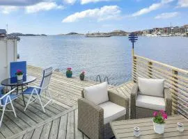 1 Bedroom Lovely Apartment In Skärhamn