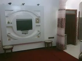 Spacious Apt - Near Airport - Perfect for Groops!