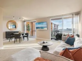 The Citrine Suite - Water View Large Condo 2BR Marina