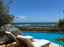Casamar, beach front estate on Troncones Point