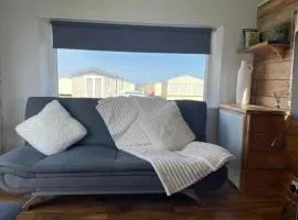 bee-side the sea whitley bay