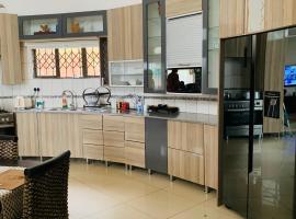 Elangeni Lodge, hotel in Ntapuka