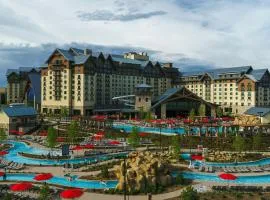 Gaylord Rockies Resort & Convention Center