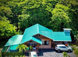 Cabaña Rio Blamco, hotel v destinaci Guápiles