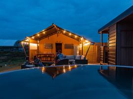 Glamping at the Tasman Cloud, luxe tent in Lower Moutere