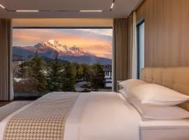 Taohuawu Mountain Luxury Villa Hotel