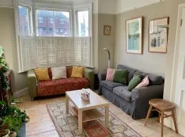 Cosy three bedroom Hither Green Victorian House