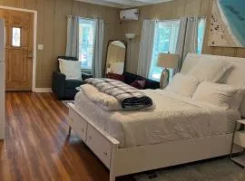 Spacious comfortable Studio Unit