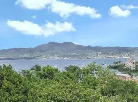 Appartement cosy avec vue sur la mer à Les Trois-Îlets, 50 m²