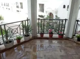 Chic Apartment in Casablanca with Shared Pool - 100 sqm