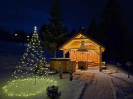 Beskidzka Stodoła przy szlaku z pięknym widokiem，位于Złatna的别墅