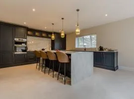 Newly Renovated luxury seaside property with hot tub - near to Cromer & Sheringham