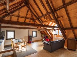 Albergo Diffuso Comeglians, hotel v destinaci Comeglians